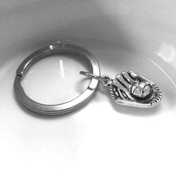Miniature Baseball Glove Team Player Game Charm Gift Keyring Keychain - Picture 3 of 3